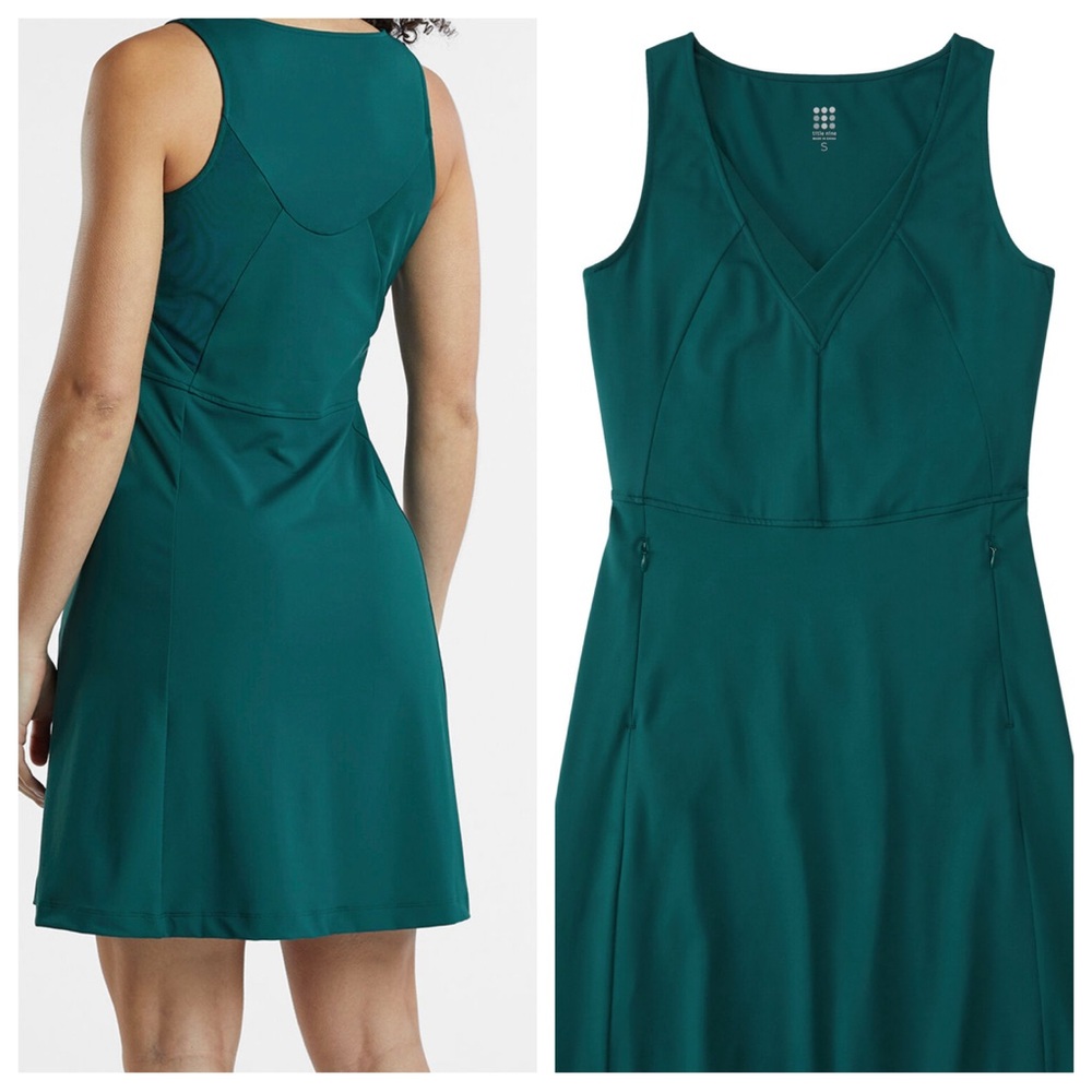 Like New TITLE NINE Freelance Carey Fit And Flare V-Neck Athletic Dress Size: S - Picture 11 of 13